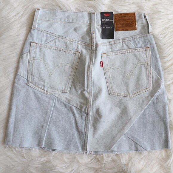 NEW Levi's High Rise Color Block Light Wash Denim Skirt Size 27 - Picture 6 of 8